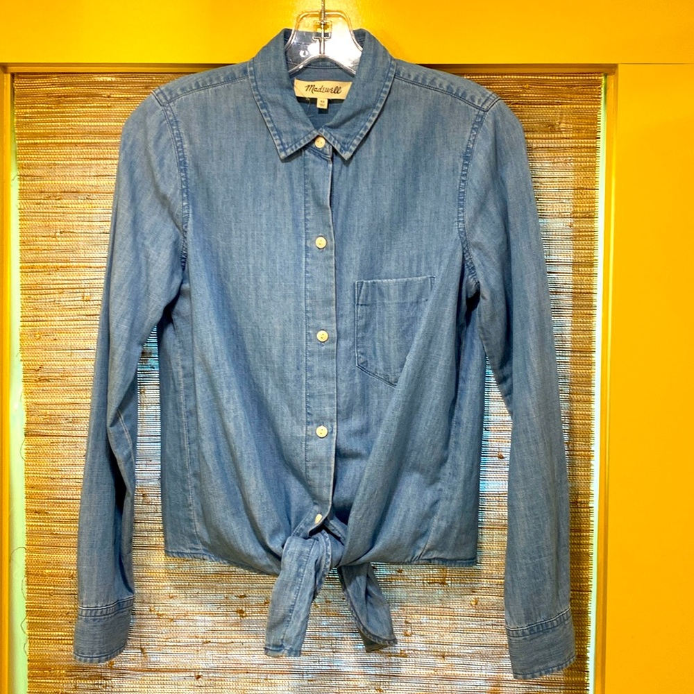 Madewell lightweight summer Chambray Shirt